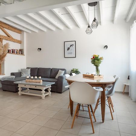La Maison Des Delices Dosches Eksteriør billede