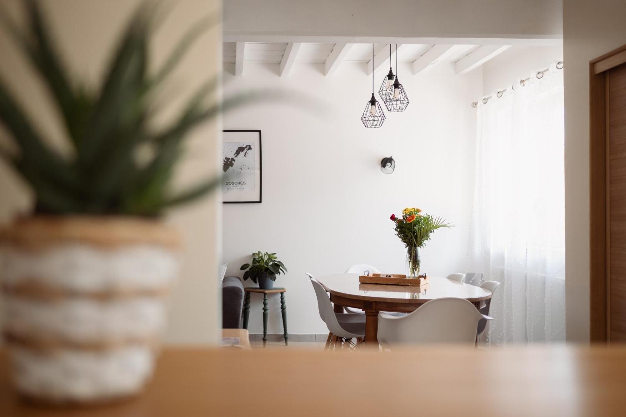 La Maison Des Delices Dosches Eksteriør billede